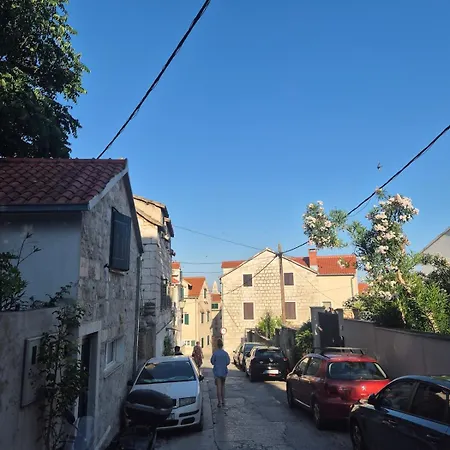 Casa Fritula-sweet With Private Yard Appartement