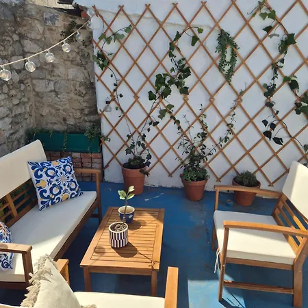 Casa Fritula-sweet With Private Yard Split