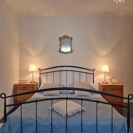 Casa Fritula-sweet With Private Yard Appartement Split