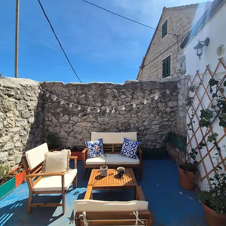 Casa Fritula-sweet With Private Yard Split