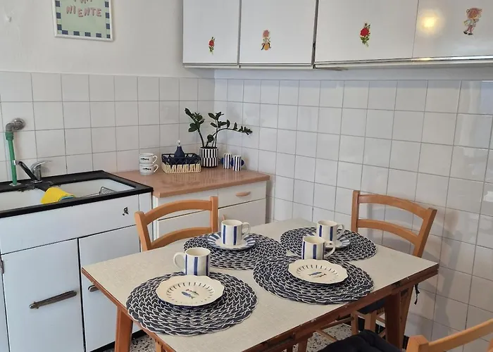 아파트 Casa Fritula-sweet With Private Yard